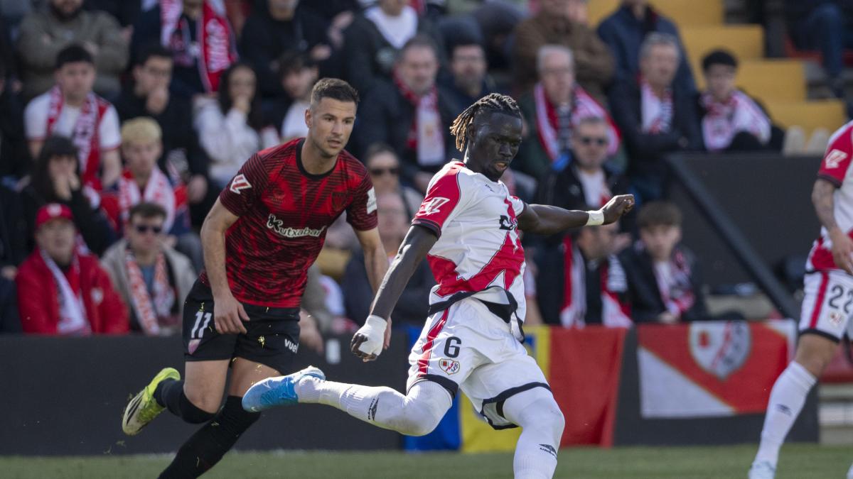 Pathé Ciss se planta para salir del Rayo
