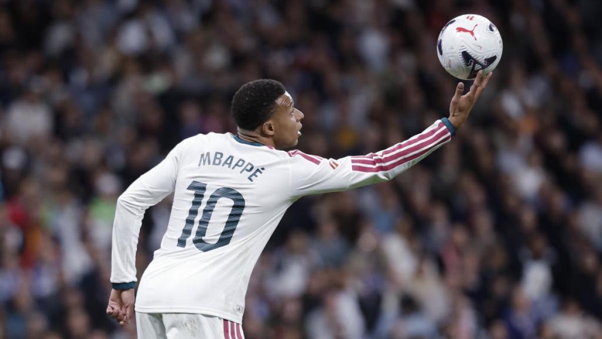 China borra a Mbappé del fútbol virtual