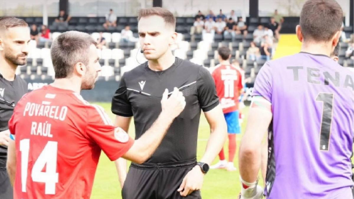 Enfado mayúsculo de la UD Ourense con la actuación arbitral