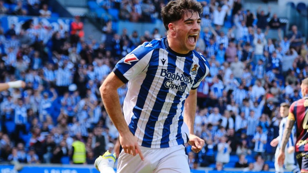 Jon Martín: "Por fin llegó mi primer gol en la Real y en Primera, estoy muy contento"