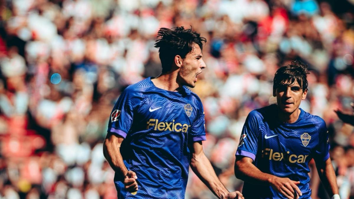 Un Redondo vuelve a marcar en LaLiga casi 30 años después