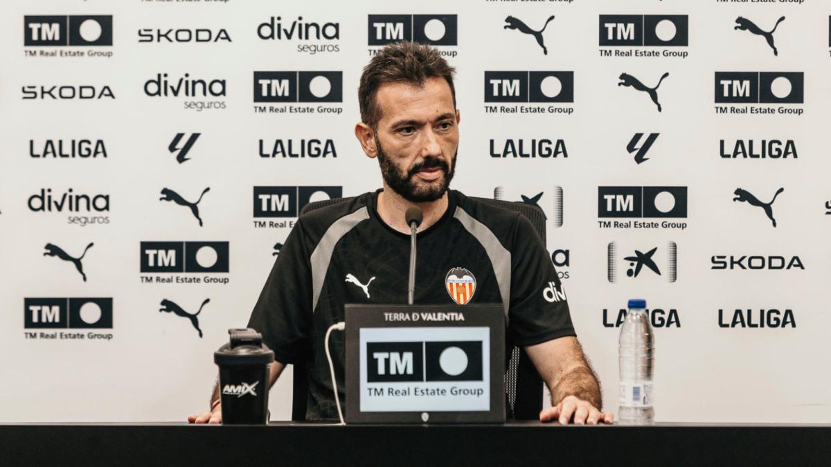Corberán estalla por el calendario: “El Valencia es el único equipo que juega dos partidos con dos días de descanso”
