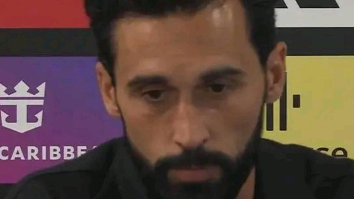 Arbeloa, que sigue sin ganar en la Premier, se 'Mourinhiza' y ataca a los árbitros ingleses