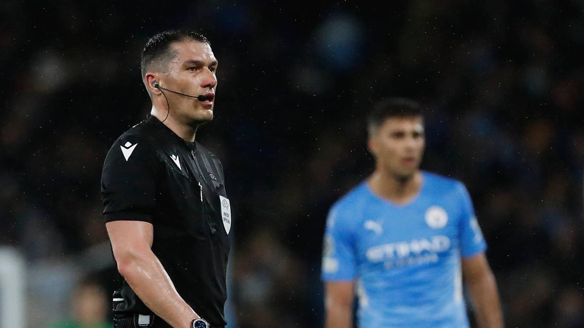 István Kovács será el árbitro de la ida entre el Barcelona y el Atlético