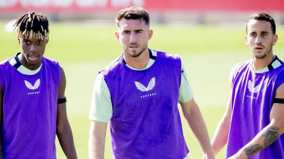 Laporte cae por una indisposición y Terzic recluta para el viaje a Djaló
