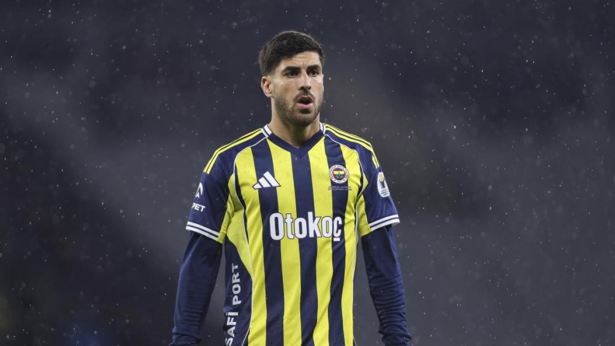 Marco Asensio se retira lesionado en el derbi ante el Besiktas