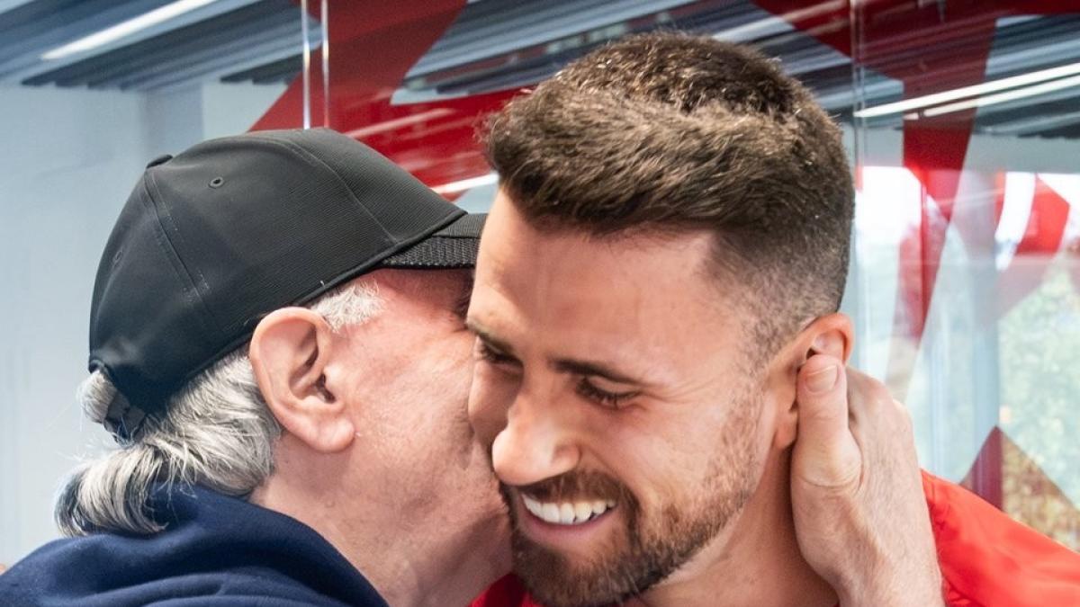 El Athletic no tarda ni 24 horas en monetizar el Yashin: línea textil homenaje al legado de la portería