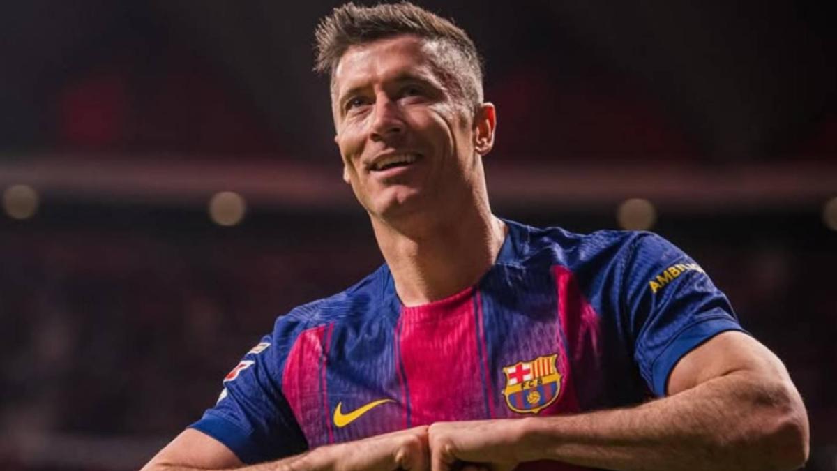 Lewandowski muestra sus cartas sobre su futuro en el Barcelona: "El club sabe lo que pienso"