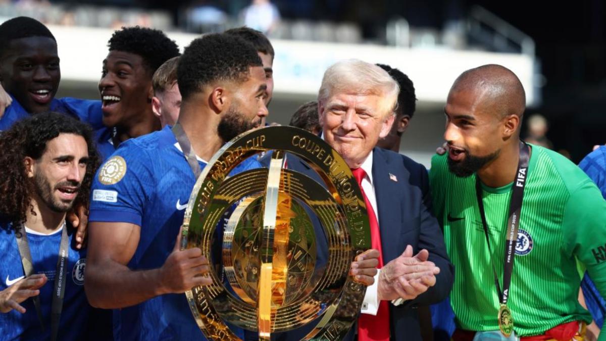 La caída en desgracia del 'mejor' equipo del mundo 1.700 millones de euros en fichajes después