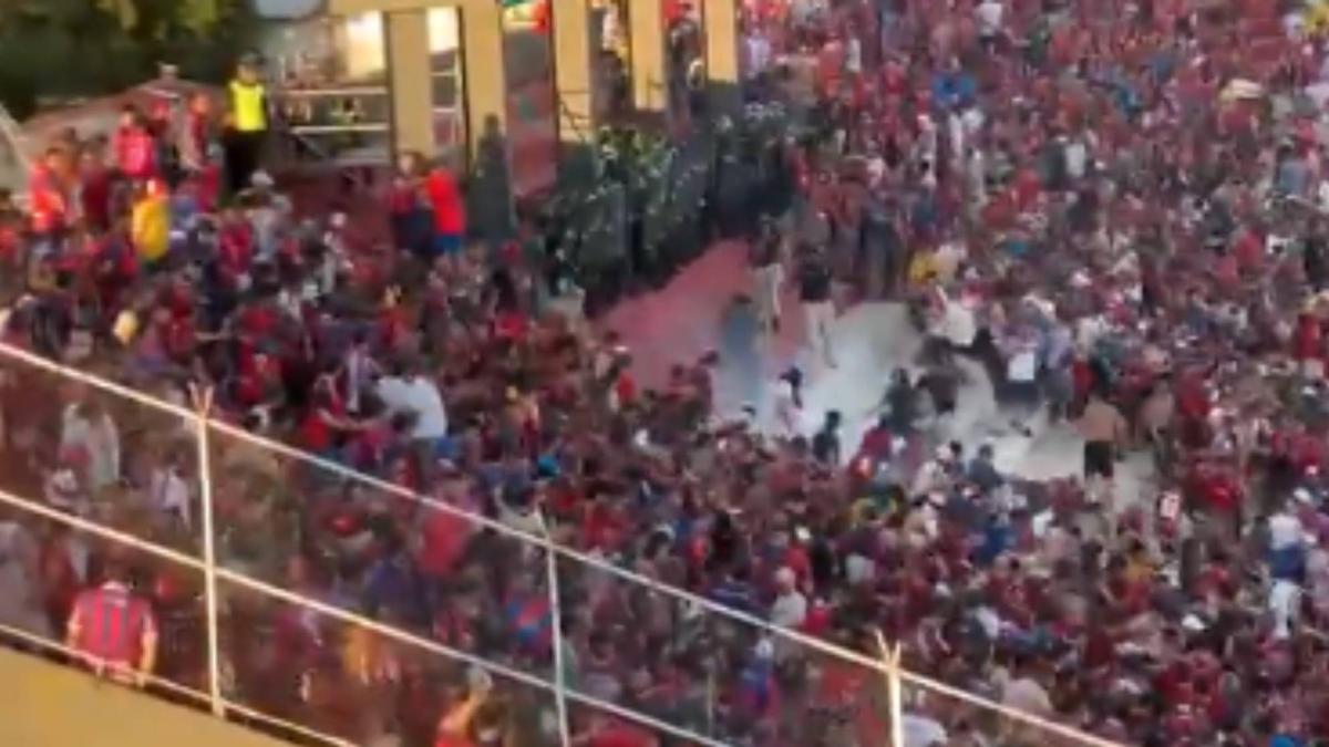 Larissa Riquelme lamenta la suspensión por violentos incidentes del Olimpia vs Cerro Porteño