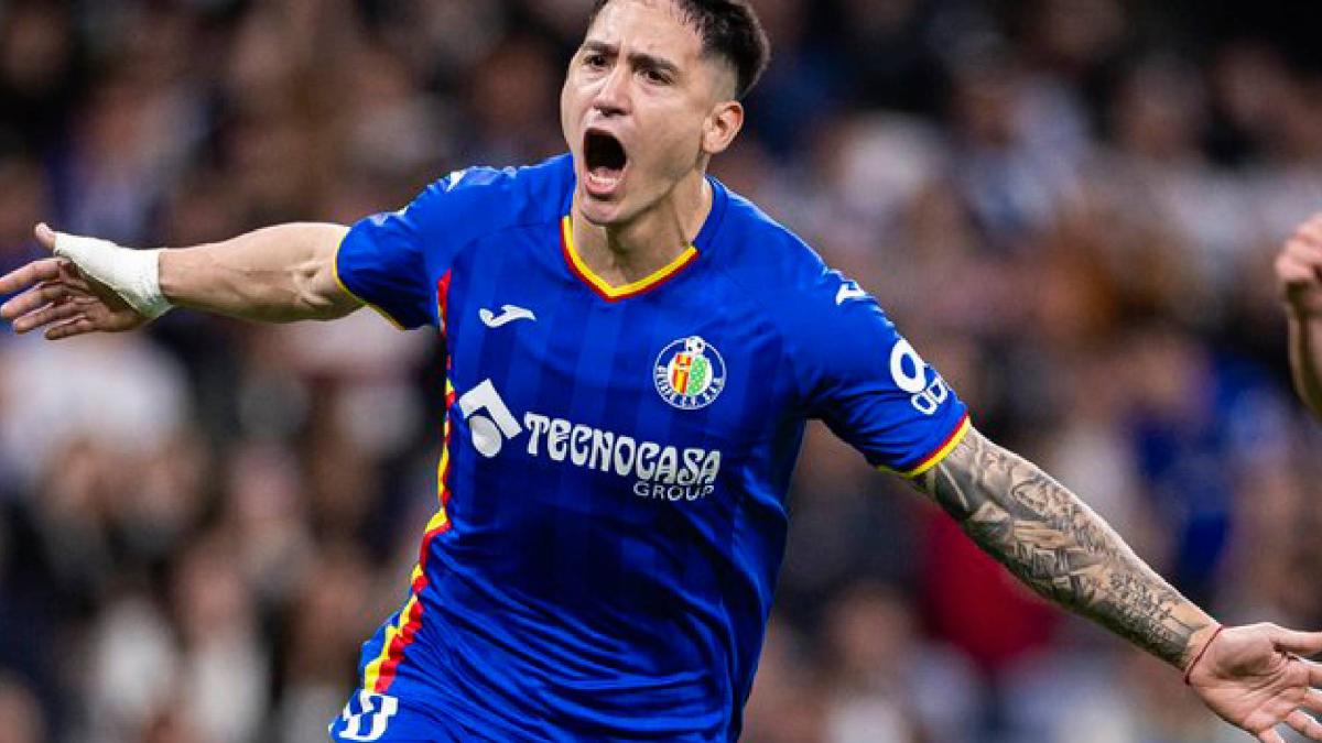 El Getafe le recuerda a la Uruguay de Bielsa la ausencia de Satriano en el Mundial: “Te olvidaste, pollito”