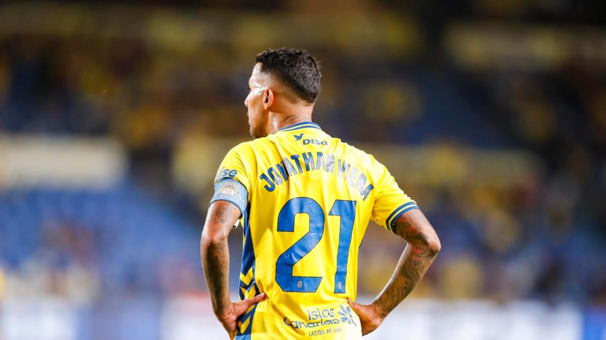 Jonathan Viera se marcha con Tana y Roque Mesa a Tailandia