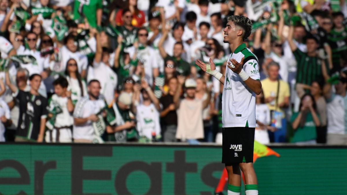 Zabiri se desata: 'hat-trick' en 21 minutos ante el Elche