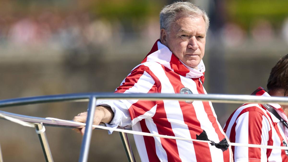 Clemente denuncia las "mentiras" del Athletic para burlar su propia política de fichajes: "¿De la cantera vasca? ¡Y unas narices!"