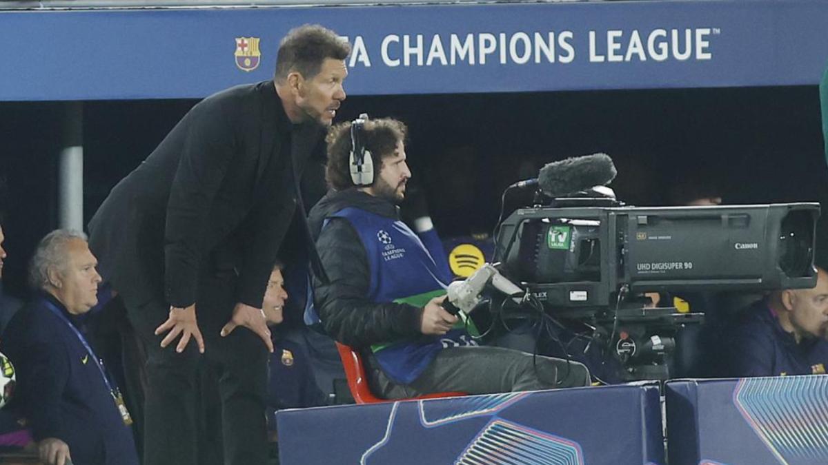 Simeone: "Si Pubill y el árbitro interpretaron que empezaba la jugada... es sentido común del juego"