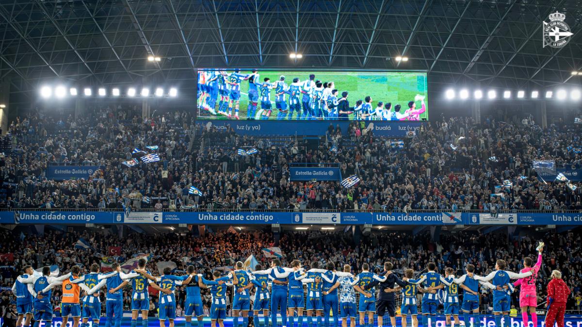 "Un día estáis tocando el cielo y otro aprendiendo a caer": el emotivo vídeo del Dépor para celebrar 120 años de historia