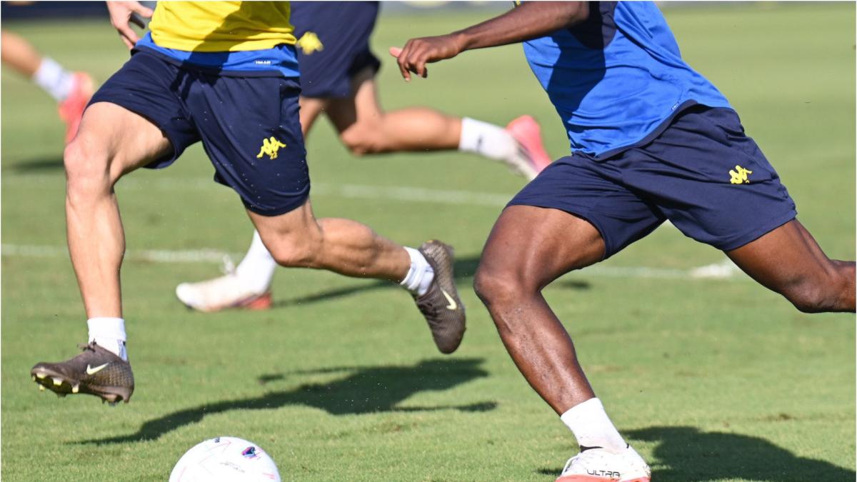 El Cádiz suspende el entrenamiento por un paro cardíaco de un miembro del staff