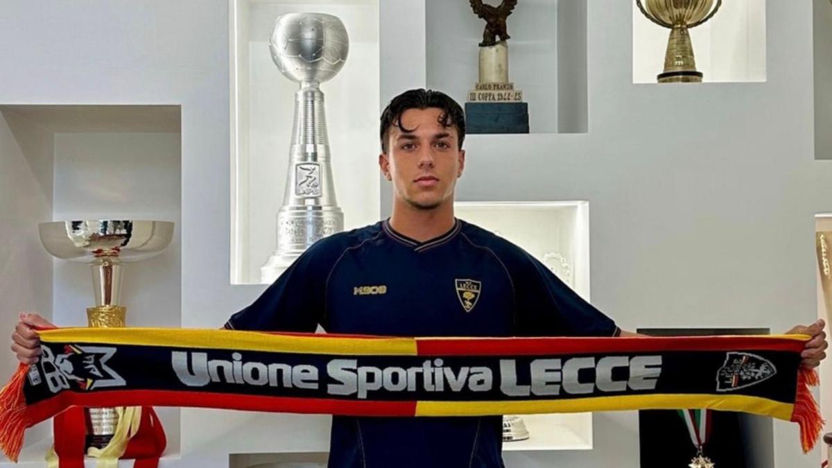 El Elche quiere ‘recuperar’ a Paco Esteban, el goleador español del Lecce