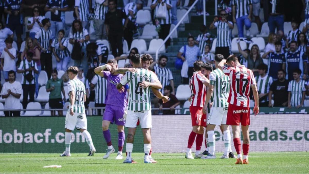 El 'mal visitante' lastra al Sporting: el peor registro de su historia fuera junto al del curso 1961-62