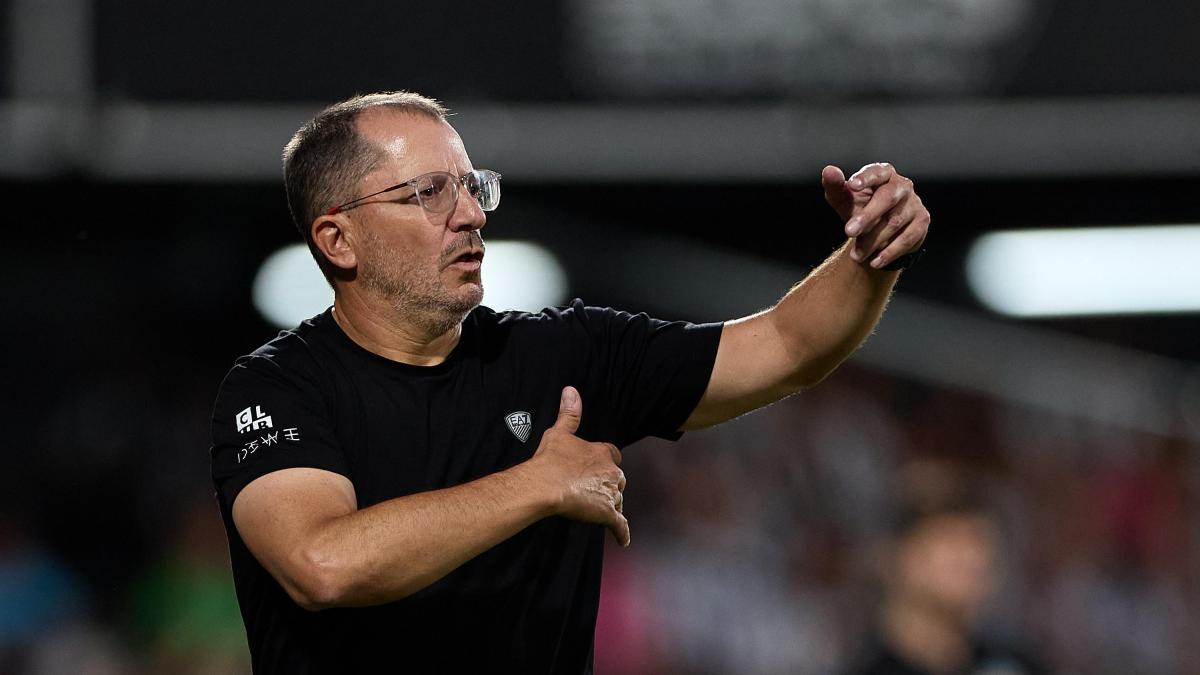 José Juan Romero descarta a Cristian, que se marcha a la 1ª RFEF