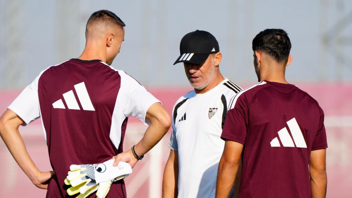 García Plaza aprieta: "Esperamos más goles de los delanteros"