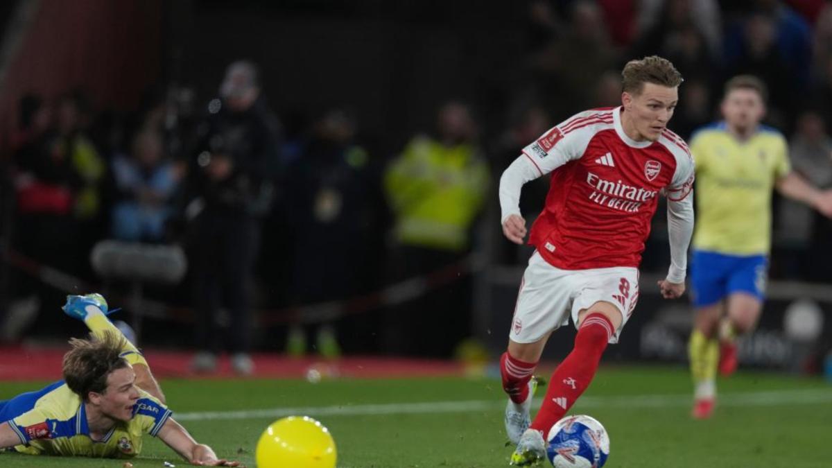 Algo pasa con Odegaard: "Creo que podría dejar el Arsenal"