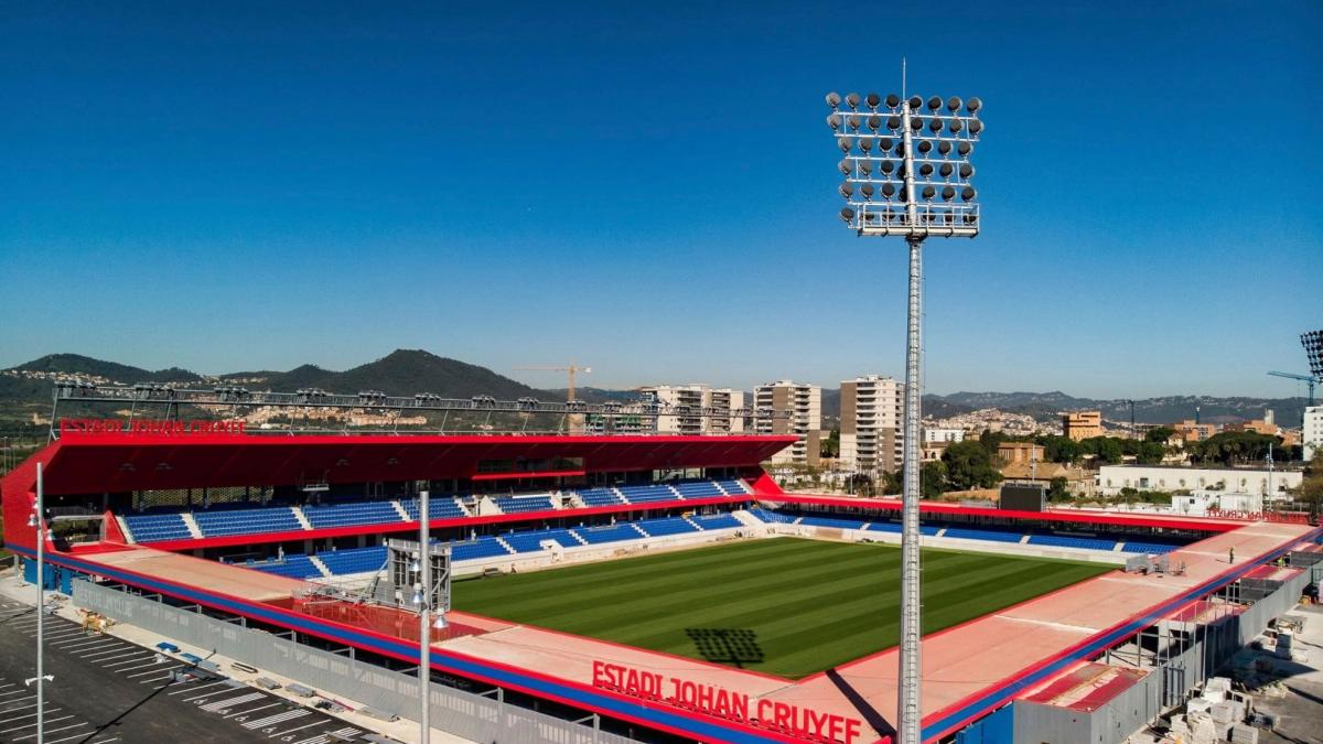 La alcaldesa de Sant Joan Despí ve inviable la ampliación del Johan que pide el Barça