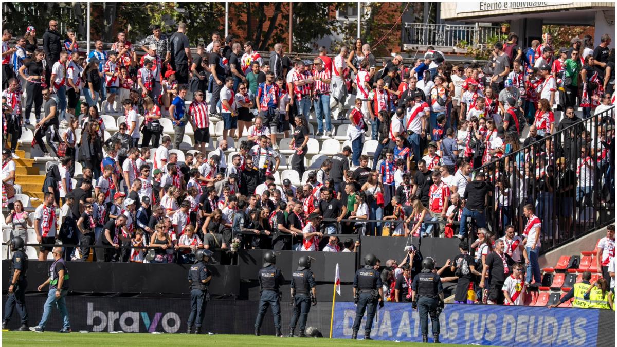 Las peticiones de las Peñas del Rayo antes del Elche: reembolso de los partidos en Butarque, el abono al mismo precio y una "disculpa sincera"