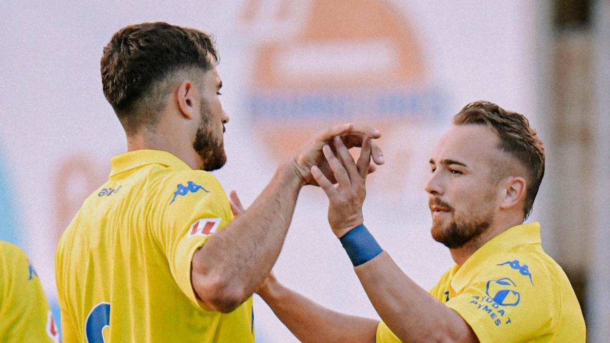 El Cádiz cumple en Chiclana con goles de Álvaro García Pascual y Ontiveros