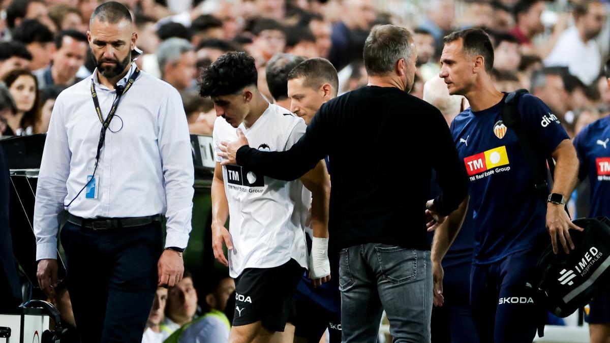 Diego López pasa otra vez por quirófano para 'limpiar' la rodilla operada