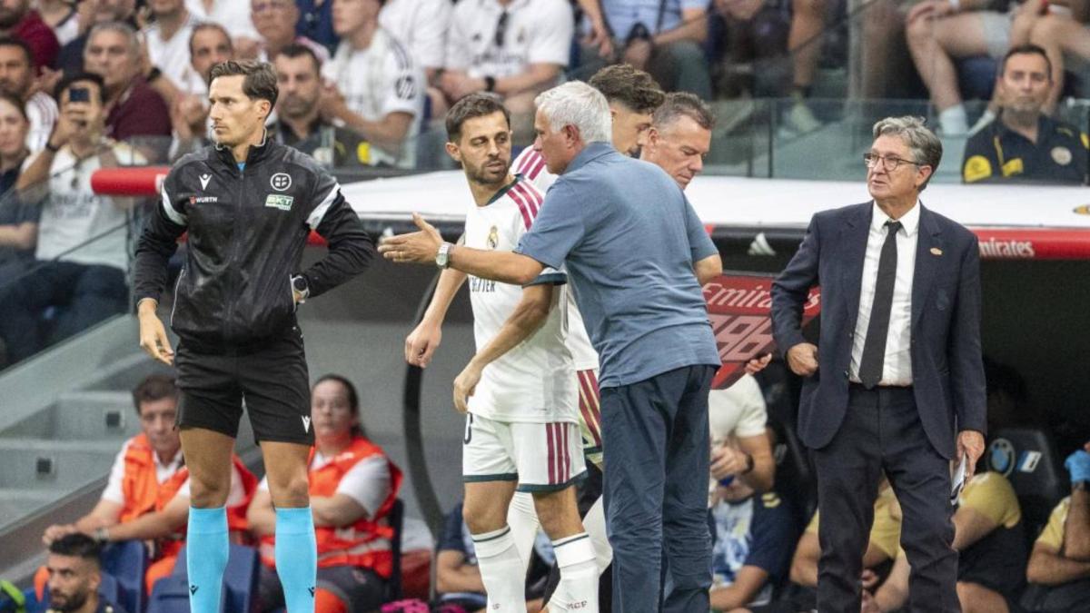 El Madrid y el Barça distancian más al resto