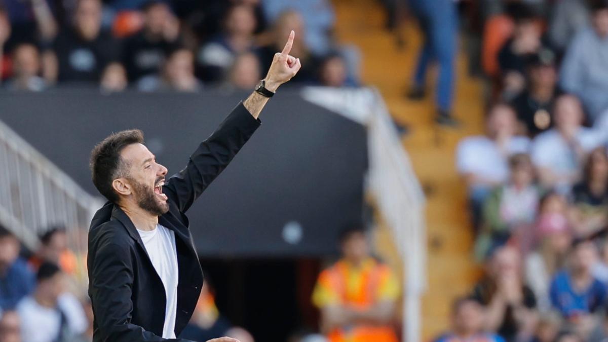 Corberán: "No tiene sentido hablar de Europa cuando no ganas partidos"