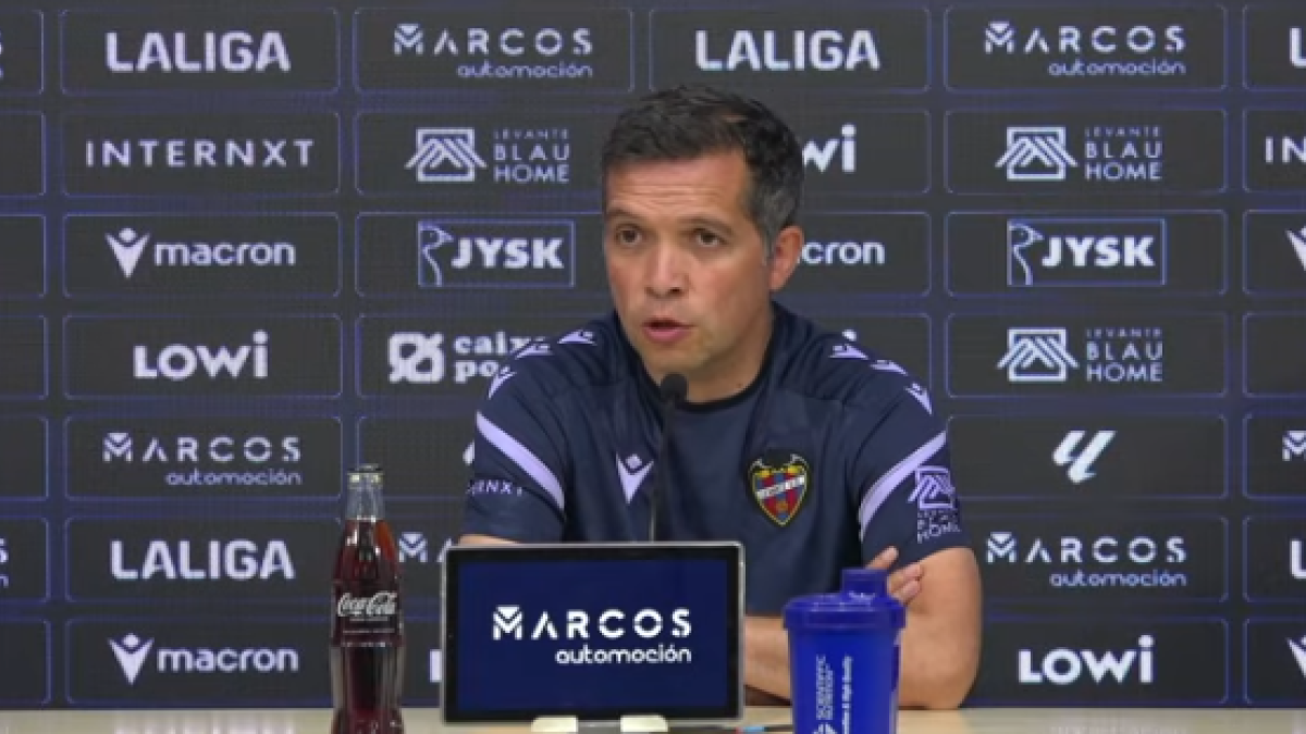 Luís Castro: "Estamos muy cerca del objetivo, no podemos mirar otra cosa que no sea mañana"