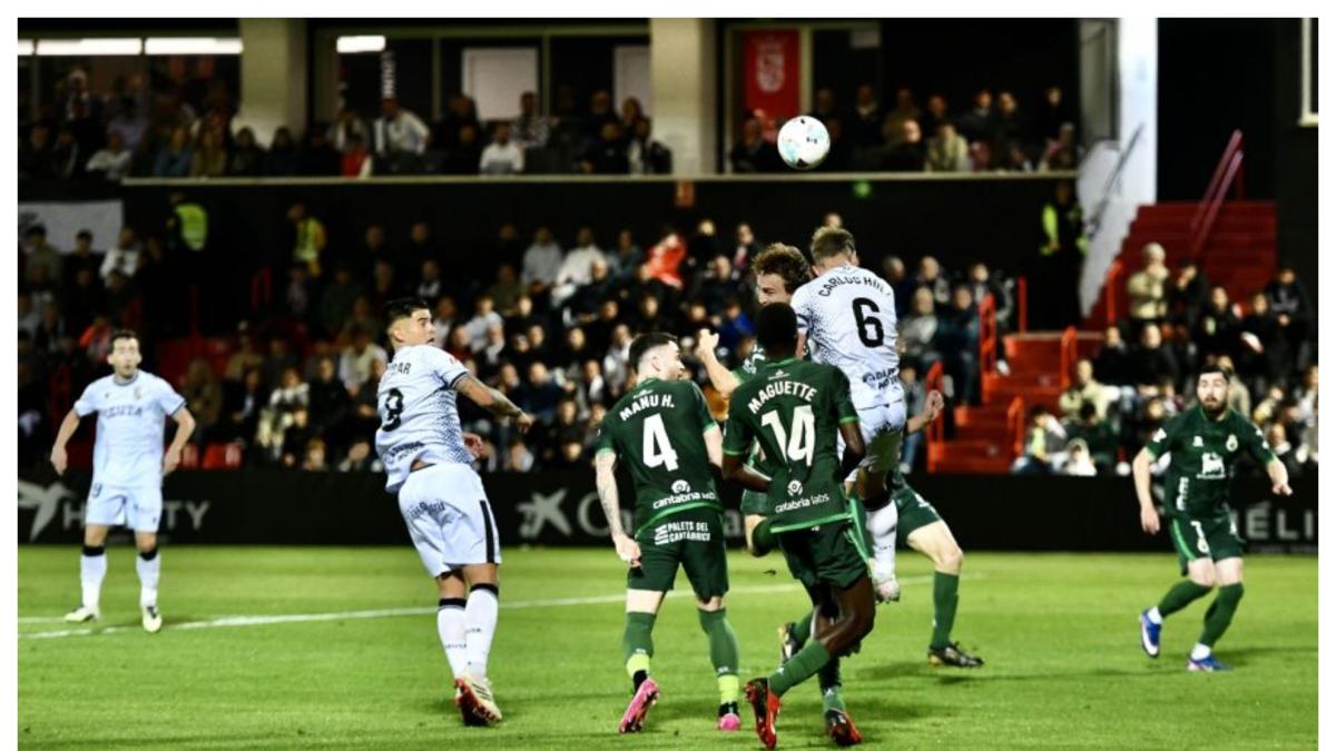 El VAR y Guille Vallejo frenan al líder en el Murube