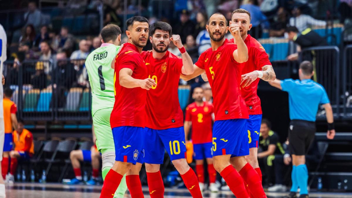 La campeona de Europa exhibe su verdadero potencial ante Finlandia