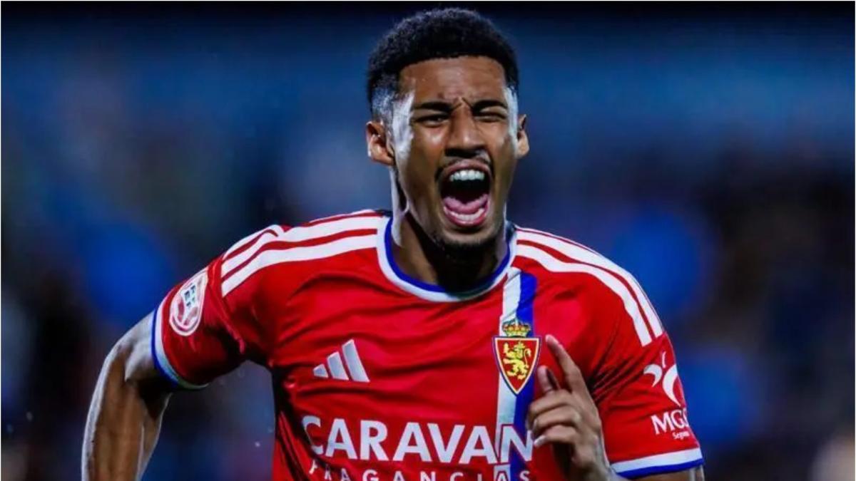 Ureña, de fichaje inesperado a estrella del Zaragoza